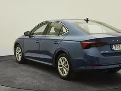 Blå Begagnad 2021 Skoda Octavia Style Halvkombi | 187 000 kr (Bra pris)