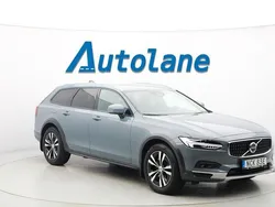 Grå Begagnad 2020 Volvo V90 CC Kombi | 339 900 kr (Marknadspris)