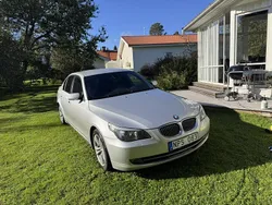 Grå Begagnad 2009 BMW 525 Sedan | 63 000 kr (Marknadspris)