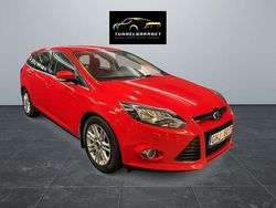 Röd Begagnad 2012 Ford Focus Titanium Kombi | 79 900 kr (Lite dyr)