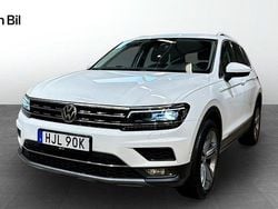 Vit Begagnad 2019 VW Tiguan Highline SUV | 319 900 kr (Marknadspris)