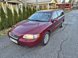 Röd Begagnad 2007 Volvo V70 Kinetic Kombi | 15 000 kr (Superpris)
