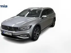 Silver Begagnad 2024 VW Passat Alltrack Kombi | 379 000 kr (Marknadspris)