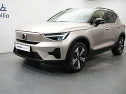 Ljusgrå Begagnad 2022 Volvo XC40 Core SUV | 349 900 kr
