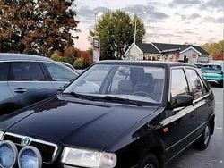Svart Begagnad 2000 Skoda Felicia Halvkombi | 9 000 kr