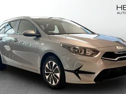 Grå (grey) Ny 2025 Kia Ceed Sportswagon Kombi | 299 900 kr (Lite dyr)