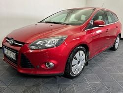 Röd Begagnad 2011 Ford Focus Kombi | 34 900 kr (Marknadspris)