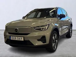 Grå Begagnad 2023 Volvo XC40 Core SUV | 399 900 kr
