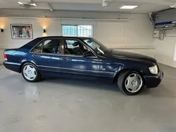 Mörkblå Begagnad 1995 Mercedes S420 Sedan | 99 900 kr