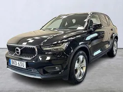 Svart Begagnad 2019 Volvo XC40 Momentum SUV | 269 900 kr (Marknadspris)