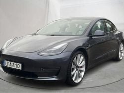 Grå Begagnad 2021 Tesla Model 3 Performance Sedan | 300 000 kr (Superpris)