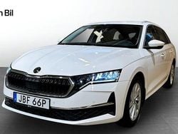 Vit (candy white) Begagnad 2025 Skoda Octavia Selection Kombi | 304 900 kr (Bra pris)