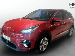 Röd (red) Begagnad 2022 Kia e-Niro Advance SUV | 259 900 kr (Marknadspris)