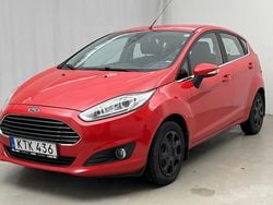 Röd Begagnad 2015 Ford Fiesta Titanium | 77 000 kr