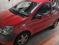 Röd Begagnad 2002 Toyota Yaris Halvkombi | 19 500 kr (Bra pris)