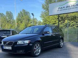 Svart Begagnad 2008 Volvo V50 Momentum Kombi | 64 900 kr (Marknadspris)