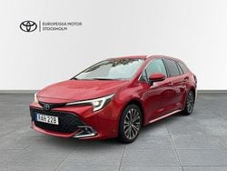 Röd Begagnad 2023 Toyota Corolla Style Kombi | 289 900 kr (Bra pris)