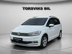 Vit Begagnad 2017 VW Touran Minibuss | 169 900 kr (Dyr)