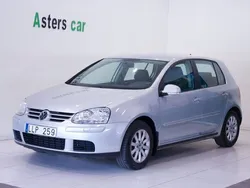Silver Begagnad 2006 VW Golf V Design Halvkombi | 44 900 kr (Lite dyr)