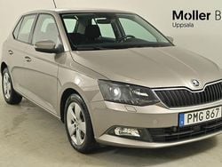 Ljusbrun (cappuccino met.) Begagnad 2015 Skoda Fabia Elegance Halvkombi | 129 900 kr (Marknadspris)