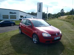 Röd Begagnad 2004 VW Golf IV Halvkombi | 32 500 kr (Marknadspris)