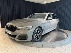 Grå metallic Begagnad 2022 BMW 530e M Sport Kombi | 425 000 kr (Marknadspris)
