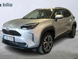 Silver Ny 2024 Toyota Yaris Cross Style SUV | 354 900 kr (Marknadspris)
