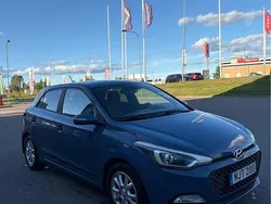 Blå Begagnad 2016 Hyundai i20 Comfort Halvkombi | 87 500 kr (Marknadspris)
