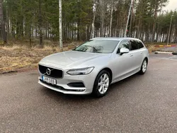 Silver Begagnad 2019 Volvo V90 Momentum Kombi | 214 900 kr (Marknadspris)