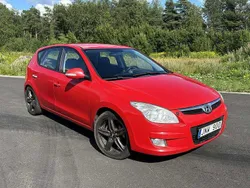 Röd Begagnad 2009 Hyundai i30 Halvkombi | 34 900 kr (Lite dyr)