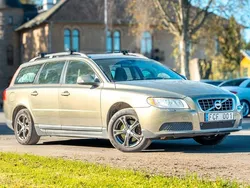Grön Begagnad 2009 Volvo V70 Kinetic Kombi | 75 000 kr (Marknadspris)