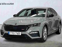 Grå Begagnad 2021 Skoda Octavia RS Halvkombi | 269 900 kr (Marknadspris)