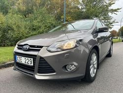 Grå Begagnad 2013 Ford Focus Titanium Kombi | 49 900 kr (Bra pris)
