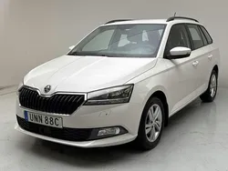 Vit Begagnad 2021 Skoda Fabia Style | 184 000 kr