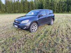 Grå Begagnad 2008 Toyota RAV4 SUV | 70 000 kr (Marknadspris)