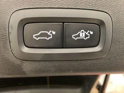 Ljusbrun Begagnad 2024 Volvo EX40 Ultra SUV | 489 000 kr (Marknadspris)