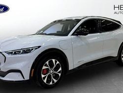 Vit Begagnad 2022 Ford Mustang Mach-E SUV | 364 900 kr (Marknadspris)