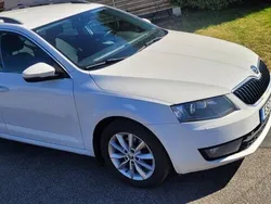 Vit Begagnad 2015 Skoda Octavia Ambition Kombi | 110 000 kr (Dyr)