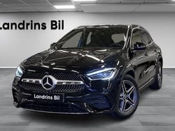 Svart Begagnad 2022 Mercedes GLA200 AMG line SUV | 349 000 kr (Marknadspris)