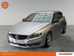 Silver Begagnad 2015 Volvo V60 Momentum Kombi | 134 900 kr (Marknadspris)