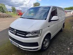 Vit Begagnad 2017 VW T6 Van | 299 000 kr (Dyr)