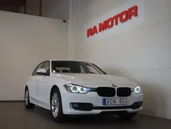 Vit Begagnad 2013 BMW 320 Sedan | 124 900 kr (Marknadspris)
