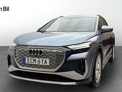 Blå Begagnad 2022 Audi Q4 e-tron S-Line SUV | 399 000 kr (Marknadspris)
