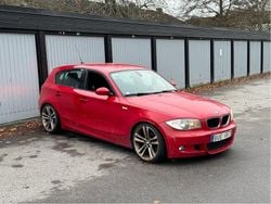 Röd Begagnad 2009 BMW 118 M Sport Halvkombi | 23 500 kr (Bra pris)