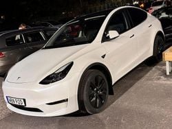 Begagnad 2024 Tesla Model Y Long Range AWD SUV | 429 800 kr (Marknadspris)