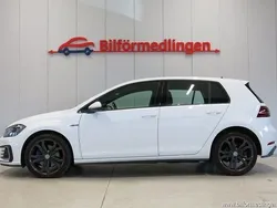 Vit samma som bilen Begagnad 2017 VW Golf VII GTE Halvkombi | 209 900 kr (Marknadspris)