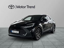 Svart Begagnad 2025 Toyota C-HR+ Style SUV | 369 000 kr