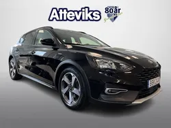 Svart Begagnad 2019 Ford Focus Active Halvkombi | 159 900 kr (Marknadspris)