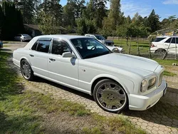 Vit Begagnad 2003 Bentley Arnage Mulliner Sedan | 399 000 kr