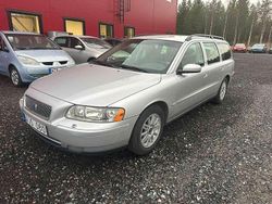 Ljusgrå (grå) Begagnad 2005 Volvo V70 Kinetic Kombi | 47 900 kr (Lite dyr)